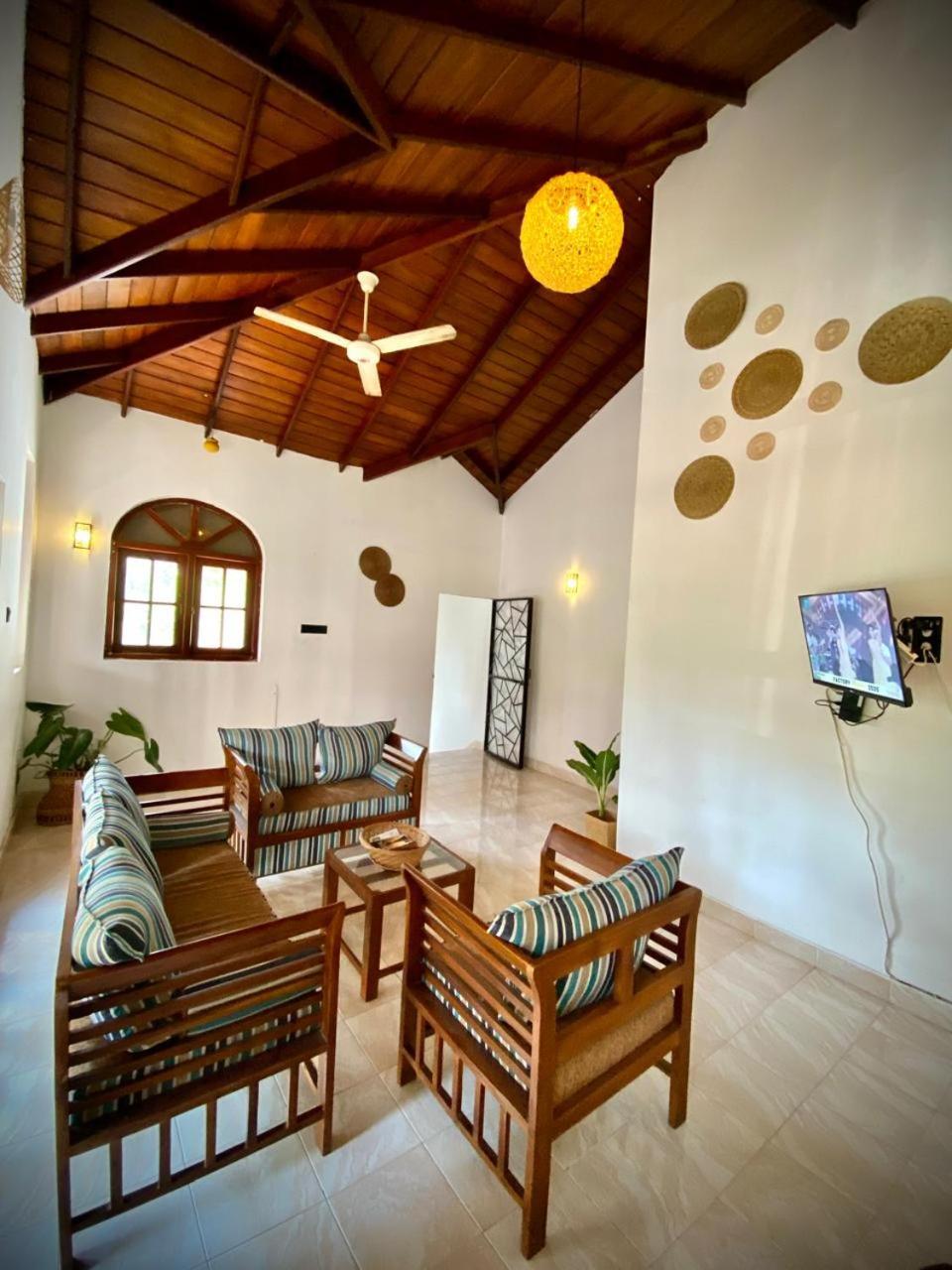 Kingcity Resort Anuradhapura Kültér fotó